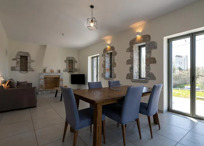 Torri Di Pietra Villa Stoúpa