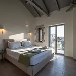 Torri Di Pietra * Stoúpa