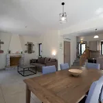 Vila Torri Di Pietra *