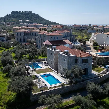 Villa Torri Di Pietra *