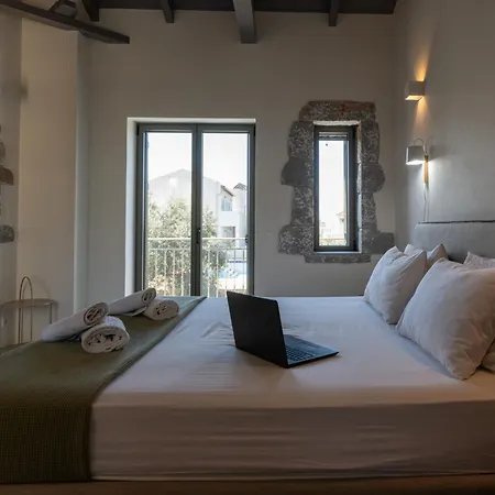 Torri Di Pietra Villa Stoúpa
