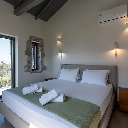 Torri Di Pietra Villa Stoúpa